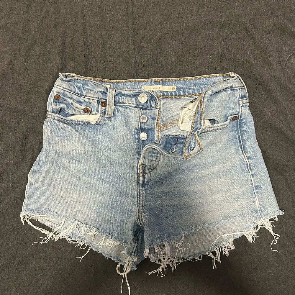Light Blue Denim Wedgie Levi Shorts- Women - Picture 1 of 2